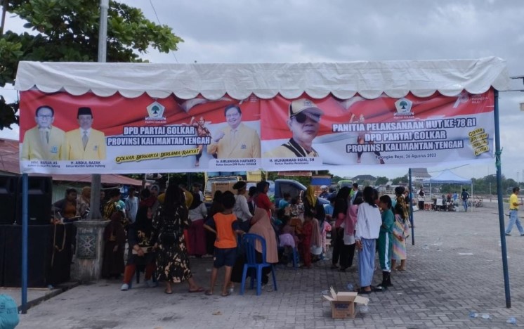 HUT Ke-78 RI, Partai Golkar Kalteng Gelar Aneka Lomba Bersama Warga Flamboyan Bawah HUT Ke-78 RI, Partai Golkar Kalteng Gelar Aneka Lomba Bersama Warga Flamboyan Bawah