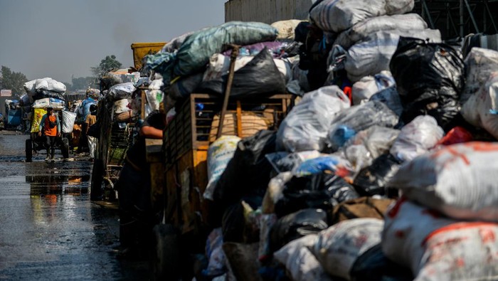 Gubernur Jabar Ridwan Kamil Tetapkan Status Darurat Sampah Untuk Bandung Raya