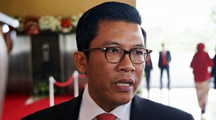 Misbakhun Minta KPK dan Kejagung Cermati Permainan Cukai Rokok KLM Marlboro Misbakhun Minta KPK dan Kejagung Cermati Permainan Cukai Rokok KLM Marlboro