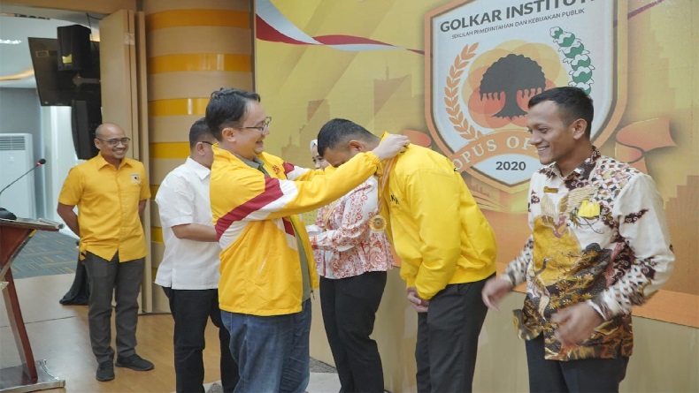 Ketua AMPG Jabar, Rizky Akbar Fatoni Peringkat Terbaik I Pelatihan Golkar Institute 2022 Ketua AMPG Jabar, Rizky Akbar Fatoni Peringkat Terbaik I Pelatihan Golkar Institute 2022