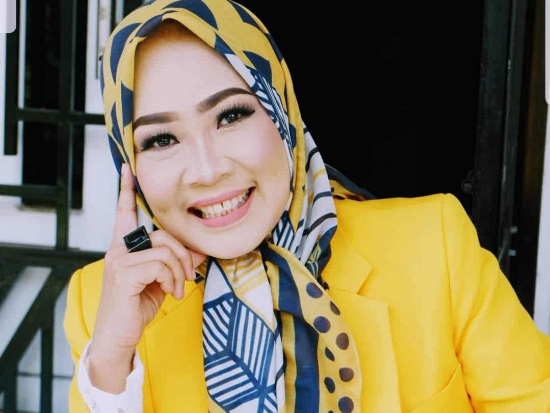 Sri Marhaeni Wulansih Minta KPU Lahat Netral, Tak Gunakan Warna Partai Tertentu Untuk Seragam PPK dan PPS Sri Marhaeni Wulansih Minta KPU Lahat Netral, Tak Gunakan Warna Partai Tertentu Untuk Seragam PPK dan PPS