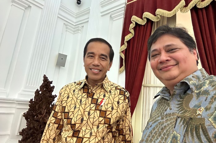 Jerry Massie: Partai Golkar Jadi Kunci Dukungan Jokowi Ke Prabowo Jerry Massie: Partai Golkar Jadi Kunci Dukungan Jokowi Ke Prabowo